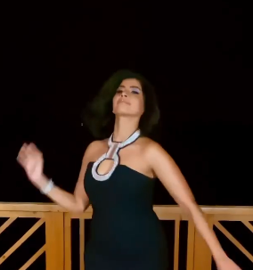 شاهد فيديو رقصة روبي الجريئة